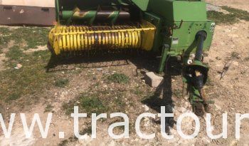 À vendre Presse à paille – Brissa John Deere 359 Bon état complet
