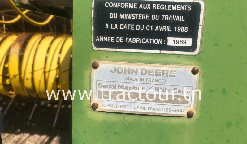 À vendre Presse à paille – Brissa John Deere 359 Bon état complet