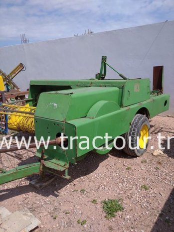 À vendre Presse à paille – Brissa John Deere 342 Bon état complet