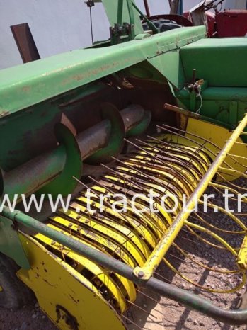 À vendre Presse à paille – Brissa John Deere 342 Bon état complet