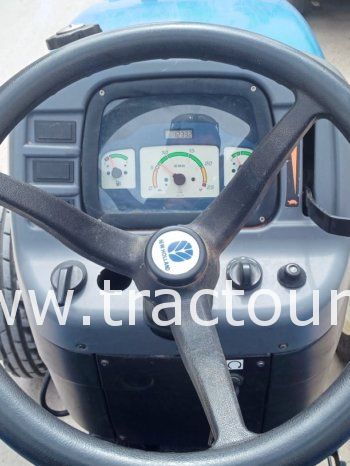 À vendre Tracteur avec matériels New Holland TT40 Neuf en excellent état complet