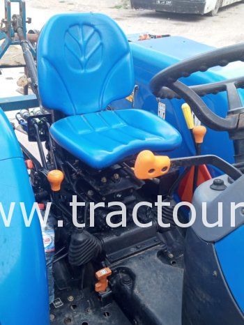À vendre Tracteur avec matériels New Holland TT40 Neuf en excellent état complet