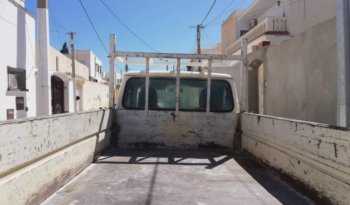 À vendre Camionnette 2 portes avec benne Mahindra Pickup SC (2 portes) Bon état complet