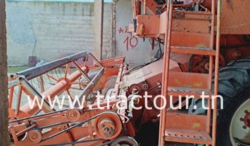 À vendre Moissonneuse batteuse sans cabine Laverda Someca M132 Bon état complet