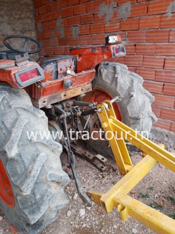 À vendre Tracteur avec matériels Kubota L3250 Bon état complet