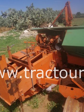 À vendre Presse à paille – Brissa Gallignani 3690 Bon état complet