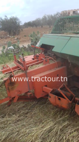 À vendre Presse à paille – Brissa Gallignani 3690 Bon état complet
