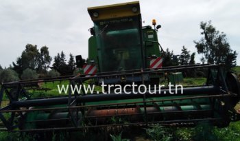 À vendre Moissonneuse batteuse avec cabine John Deere 1065 Bon état complet