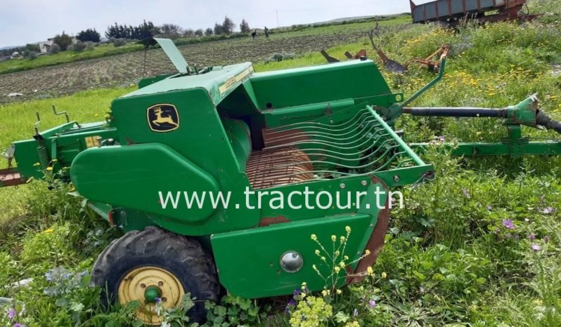 À vendre Presse à paille – Brissa John Deere 359 Neuf en excellent état complet