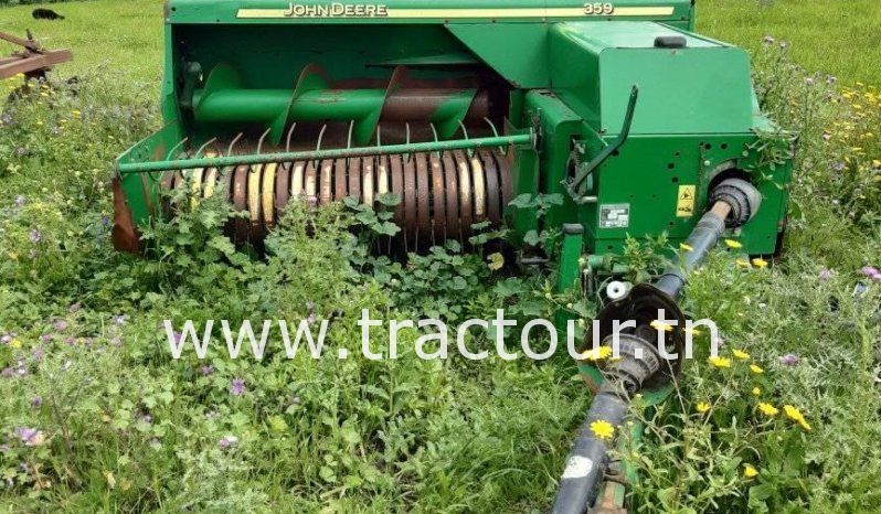 À vendre Presse à paille – Brissa John Deere 359 Neuf en excellent état complet