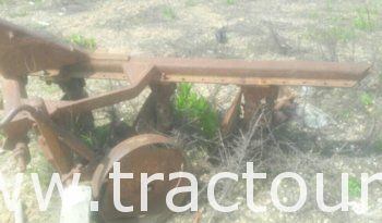 À vendre Tracteur avec matériels Case 990 David Brown Bon état complet