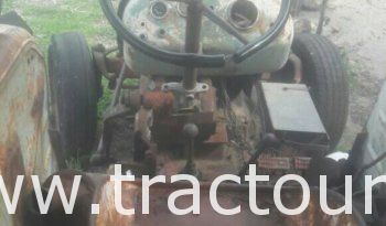 À vendre Tracteur avec matériels Case 990 David Brown Bon état complet