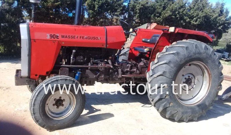 À vendre Tracteur Massey Ferguson 390 Bon état complet