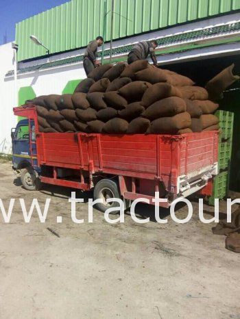 À vendre Camion plateau avec ridelles OM 40 complet