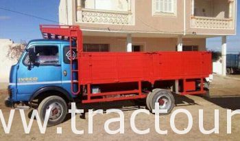 À vendre Camion plateau avec ridelles OM 40 complet