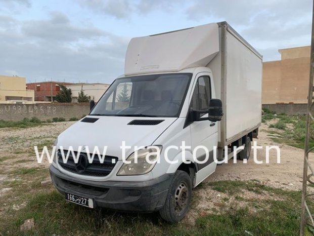 À vendre Camion fourgon Mercedes Sprinter 511 CDI Neuf en excellent état complet