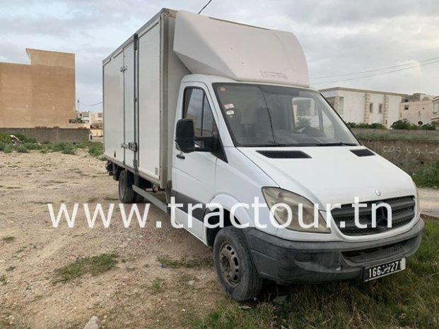 À vendre Camion fourgon Mercedes Sprinter 511 CDI Neuf en excellent état complet