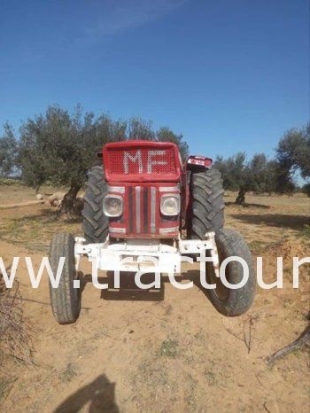 À vendre Tracteur Massey Ferguson 165 Bon état complet