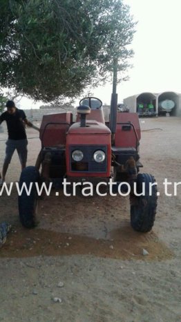 À vendre Tracteur Zetor 7011 Bon état complet