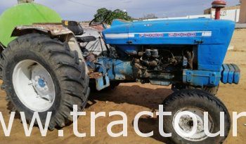 À vendre Tracteur avec matériels Ford 5000 Bon état complet
