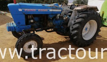 À vendre Tracteur avec matériels Ford 5000 Bon état complet