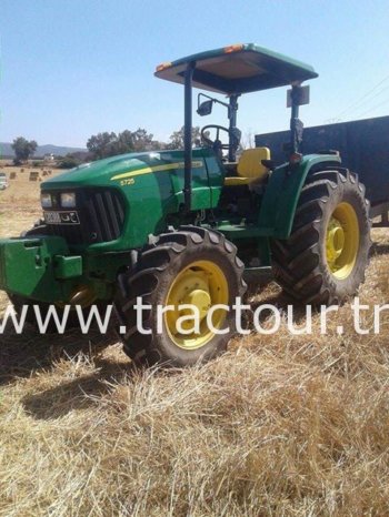 À vendre Tracteur John Deere 5725 Neuf en excellent état complet