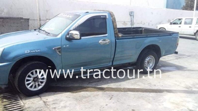 À vendre Camionnette 2 portes avec benne Isuzu D-max 2.5 TD Bon état complet