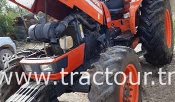 À vendre Tracteur Kubota M8200 Neuf en excellent état complet