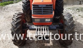 À vendre Tracteur Kubota M8200 Neuf en excellent état complet