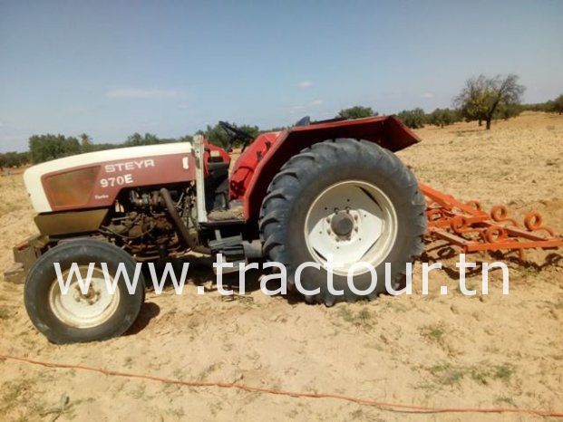 À vendre Tracteur Steyr 970 Bon état complet