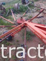 À vendre Presse à paille – Brissa Gallignani 3690 Bon état complet