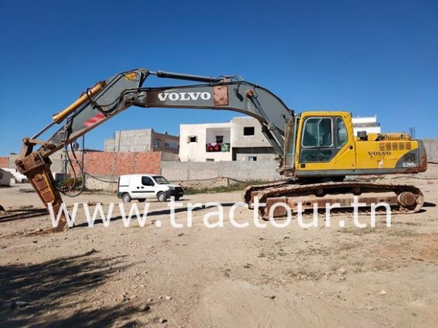 À vendre Pelle sur chenilles avec brise-roche Volvo EC 290 BLC Bon état complet