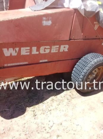 À vendre Presse à paille – Brissa Welger Bon état complet
