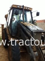 À vendre Tractopelle Caterpillar 428 D Bon état complet