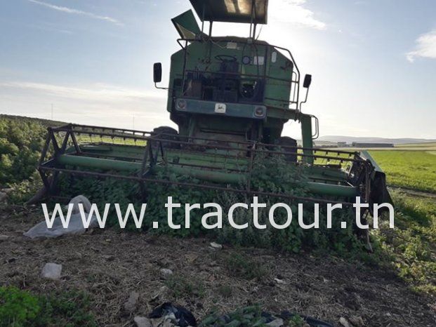 À vendre Moissonneuse batteuse sans cabine John Deere 1055 complet