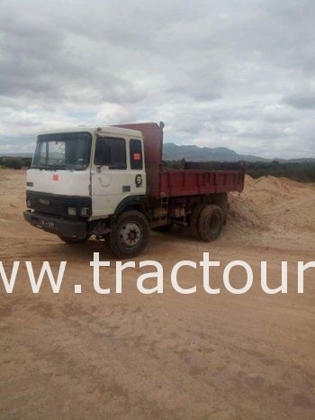 À vendre Camion benne Fiat Iveco 110 complet