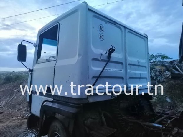 À vendre Tracteur routier sans attelage Renault Major R380 complet