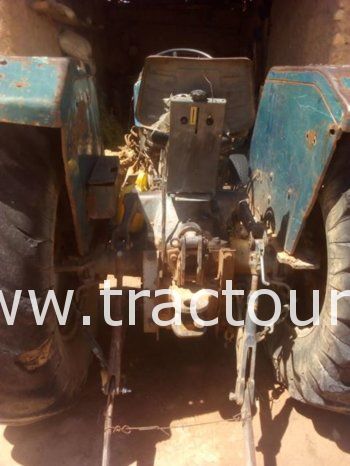 À vendre Tracteur Ebro 470 complet
