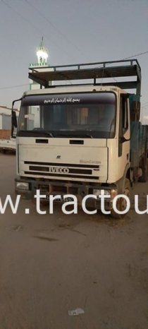 À vendre Camion plateau avec ridelles Iveco Eurocargo 80e15 complet