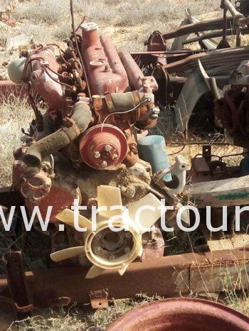 À vendre Pièces de rechange d’occasion pour Fiat Iveco 110 complet