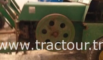 À vendre Presse à paille – Brissa John Deere 349 Bon état complet