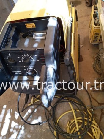 À vendre Nettoyeur haute pression thermique chaud-froid Kärcher Bon état complet
