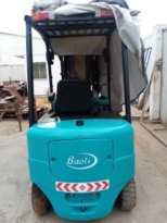 À vendre Chariot élévateur électrique Baoli 20 complet