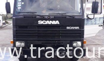 À vendre Camion plateau avec ridelles Scania 113H complet