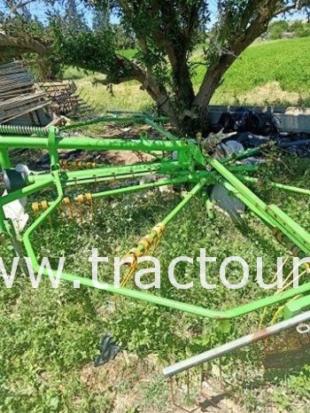 À vendre Râteau à cardan & faucheuse à 2 tambours complet
