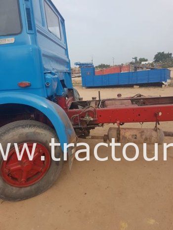 À vendre Camion plateau Iveco Fiat 130 complet