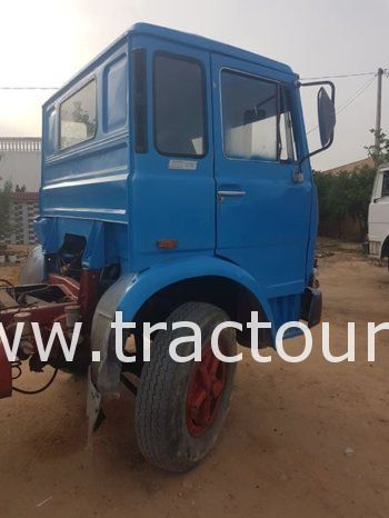 À vendre Camion plateau Iveco Fiat 130 complet
