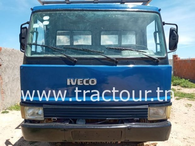 À vendre Camion plateau sans ridelles Iveco Zeta 65.9 complet