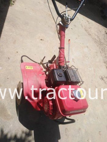 À vendre Motoculteur Honda complet