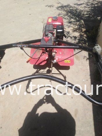 À vendre Motoculteur Honda complet